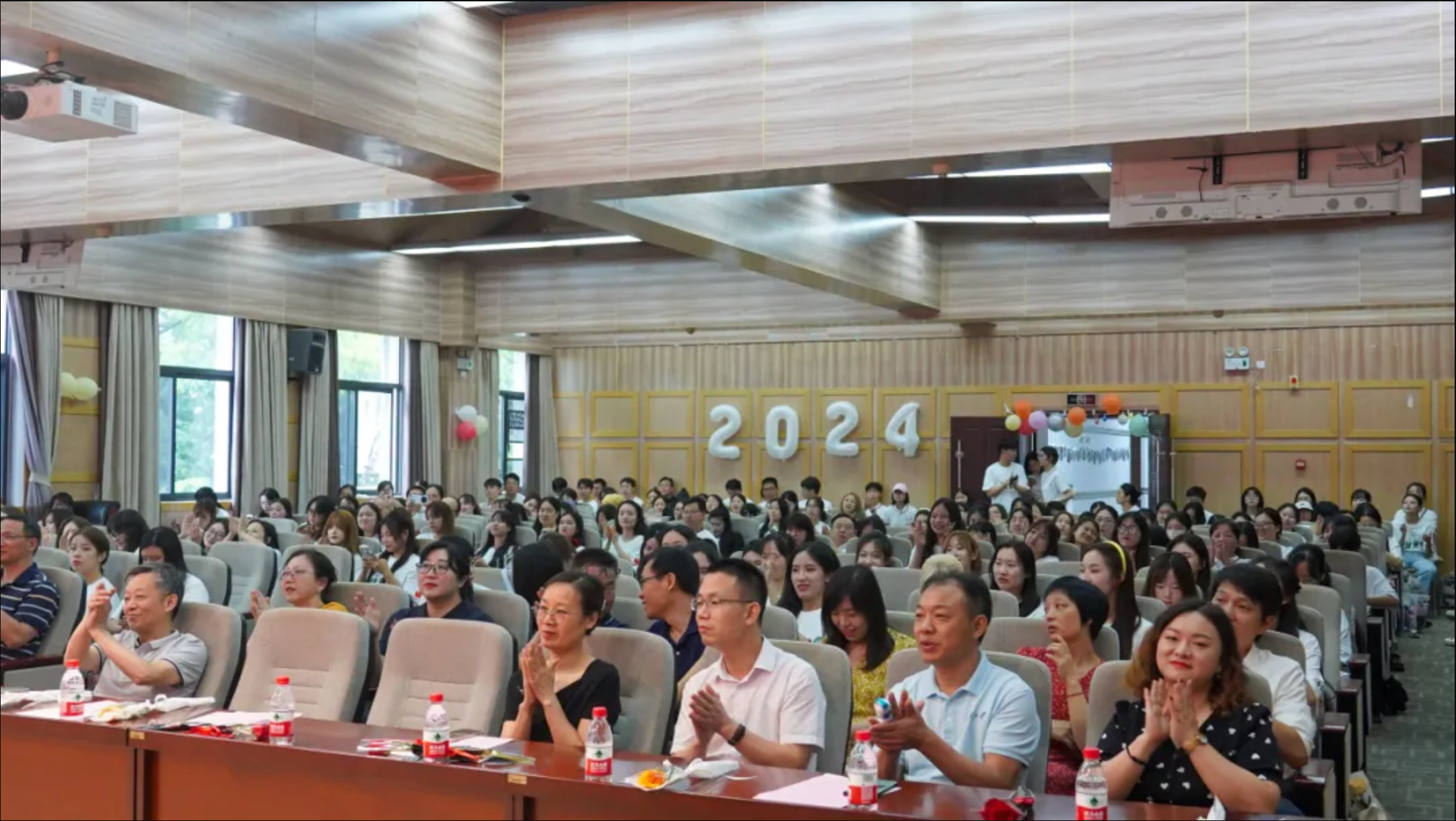 毕业季 | 4858美高梅登录中心2024届毕业仪式隆重举行